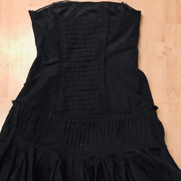 BCBG MAX AZARIA navy, strapless, ruffled dress - Picture 2 of 3